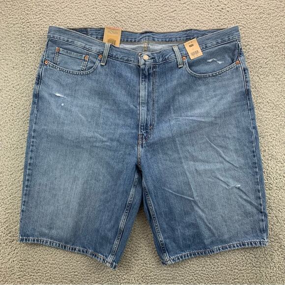 Levi's 469 Loose 12" Men's Shorts  NWT  -  Size: 44 - Picture 1 of 15